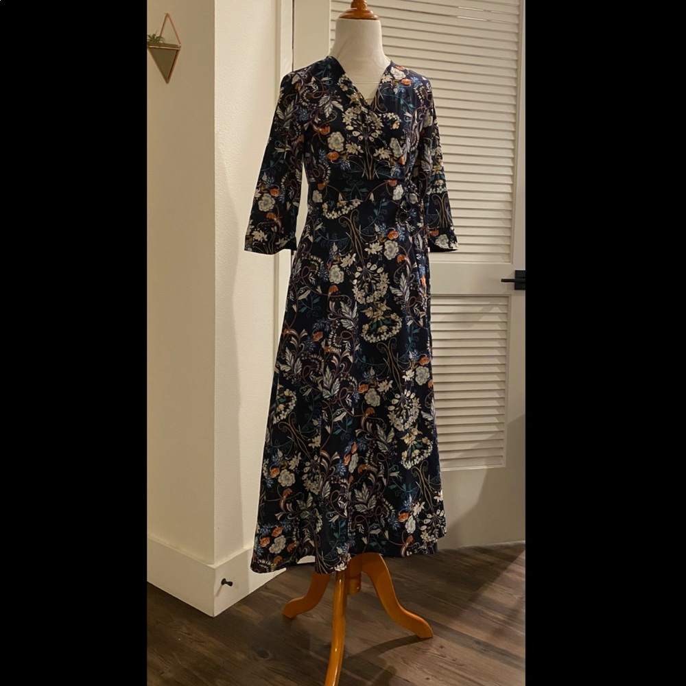 Sold 🍃 Wrap dress